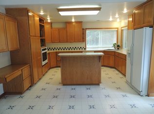 21440 S Upper Highland Rd, Beavercreek, OR 97004