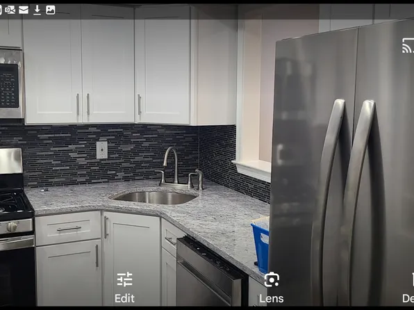 401 Hampton Ct, Manalapan, NJ 07726