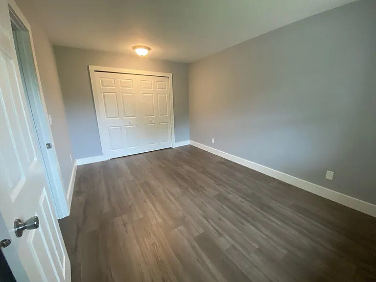 267 Sanford St — Photo 37
