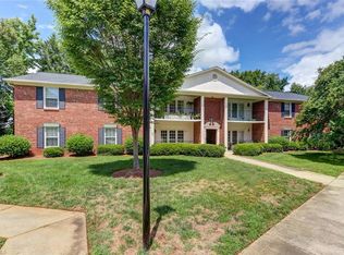 17 Fountain Manor Dr UNIT C, Greensboro, NC 27405