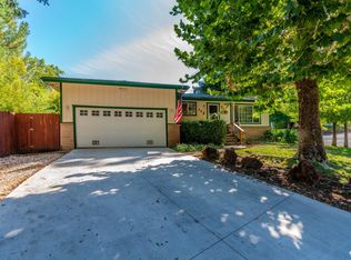 195 San Jacinta Dr, Ukiah, CA 95482