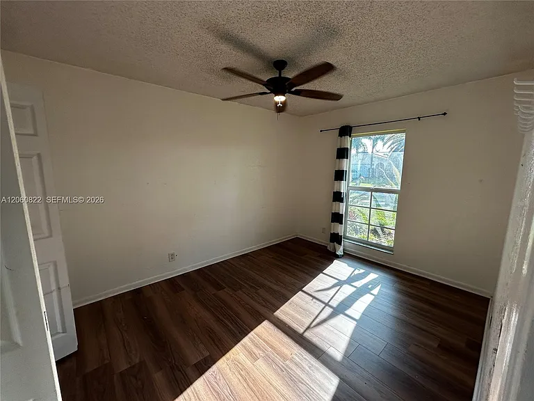 2403 NW 108th Ter — Photo 32