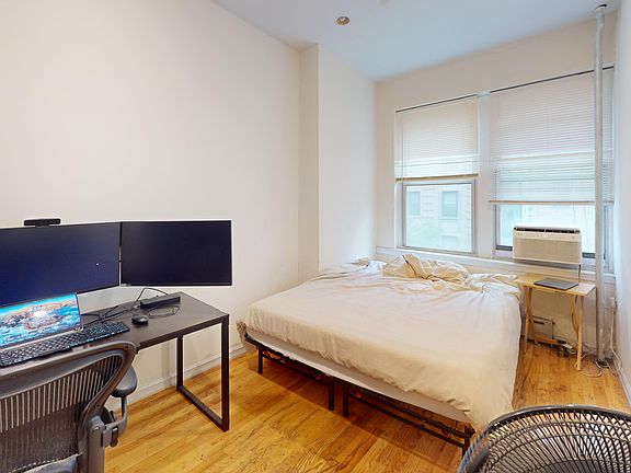 4th image of 167 E 33rd St APT 4a