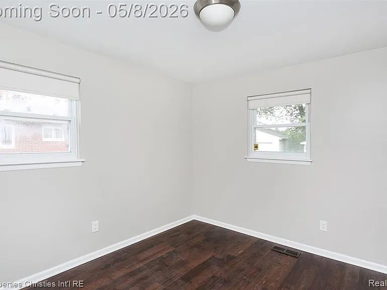 2716 Ardmore Ave — Photo 18
