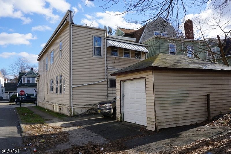 275 Halsted St, East Orange, NJ 07018 | Zillow