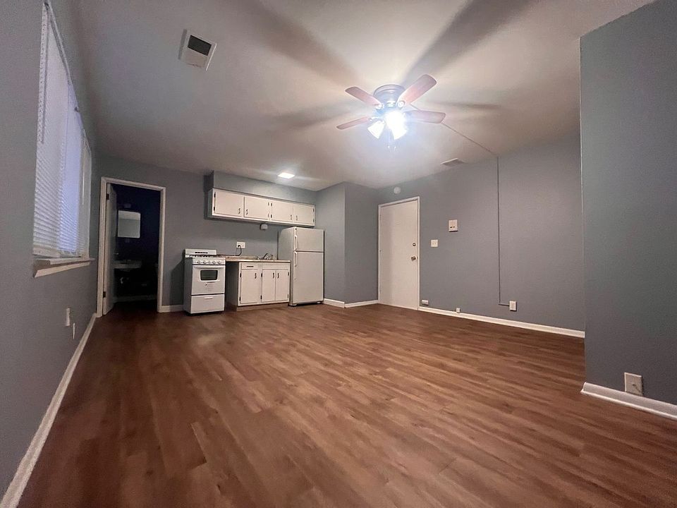 1st image of 1517 E Royall Pl APT 6