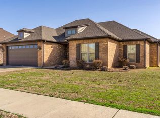 1800 Sylar Cir, Conway, AR 72034