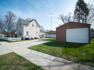 257 2nd Ave, Manistee, MI 49660