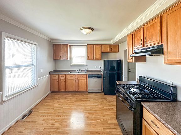 3rd image of 27845 Floral St