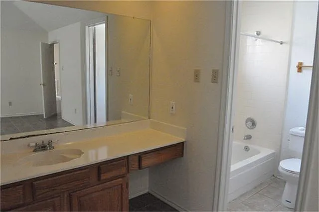 2119 Fountain Dr — Photo 11