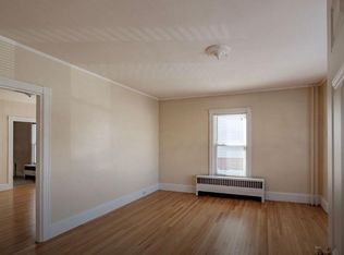 26 Maplewood St #2, Portland, ME 04103