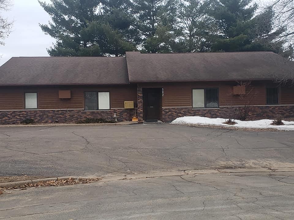 1st image of 402 Cedar Ct