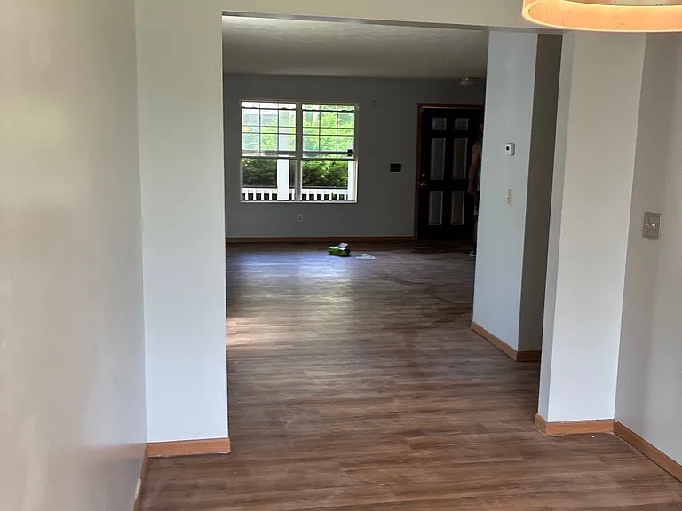 731 Parmalee Ave — Photo 3