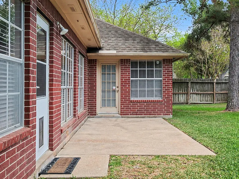 17907 Stoney Glade Ct — Photo 18