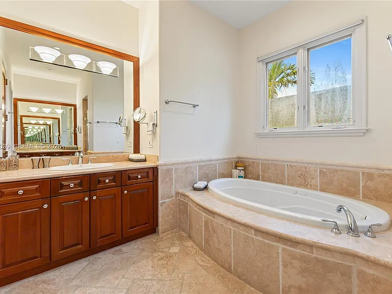 1410 Tagus Ave — Photo 32