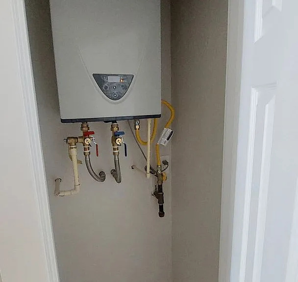 2414 San Diego Ave — Photo 32