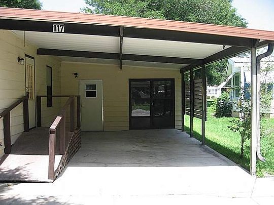 3rd image of 117 Robin Ln