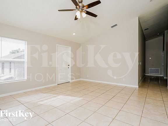 3rd image of 1115 Harry Ave S