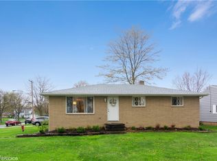 8674 Big Creek Pkwy, Strongsville, OH 44149