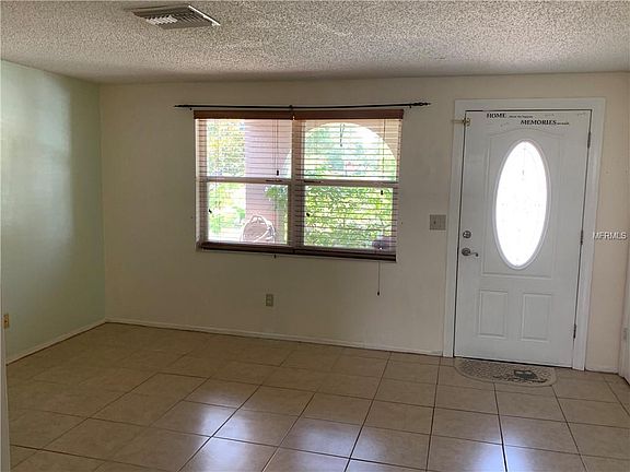 5th image of 7094 Crosslake Cir N