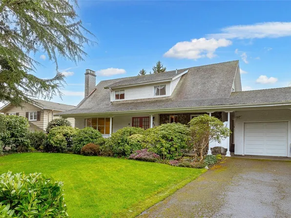 2615 Arbutus Rd, Saanich, BC V8N 1W4