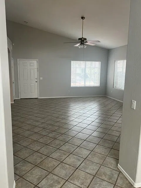 3 bed, 1488 sqft, $2,300 — Photo 4