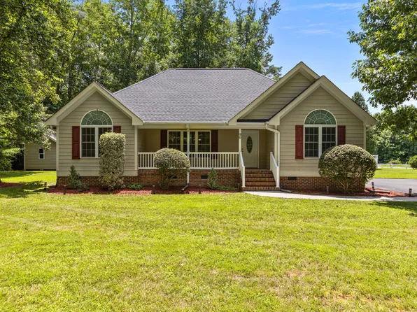 96 Red Berry Holly Ln, Hurdle Mills, NC 27541