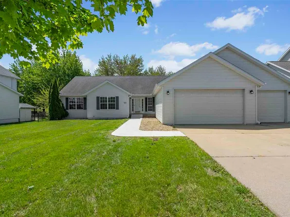 4035 Willowbrook Dr, Marion, IA 52302