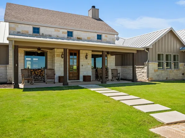283 Soaring Eagles Dr, Fredericksburg, TX 78624