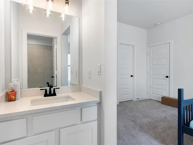 424 Hollister Dr — Photo 33