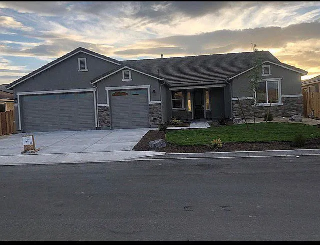 2175 Kingston Canyon Dr photo 1
