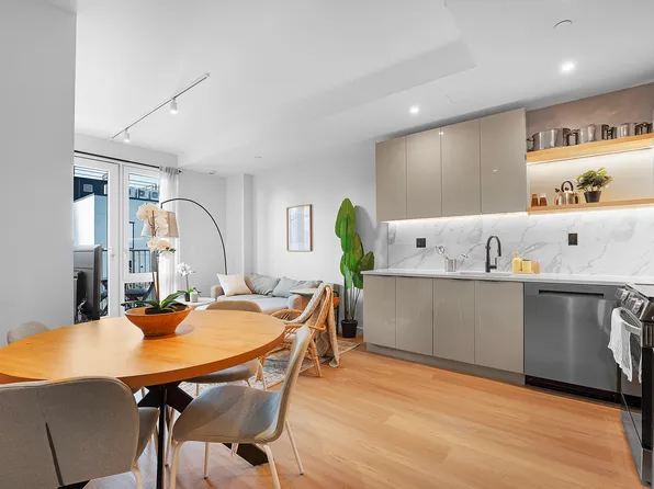 16 West Street image 2 of 16