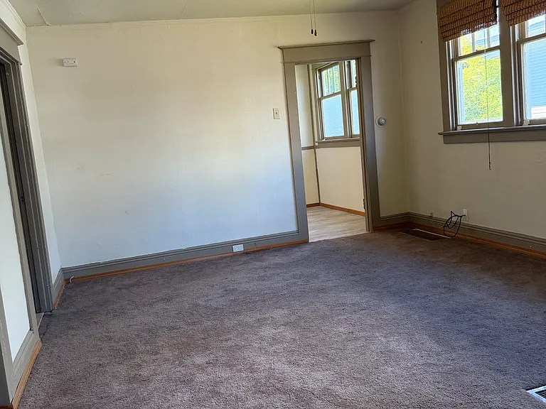 933 SE 45th Ave — Photo 13