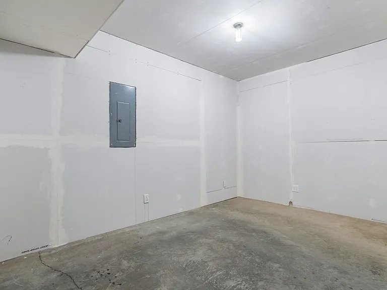 2720 S Seabiscuit Dr — Photo 18