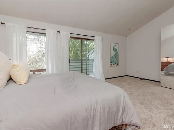 25426 213th Ave SE, Maple Valley, WA 98038