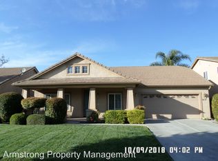 910 W Packwood Ct, Visalia, CA 93277