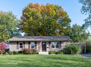 7525 Westview Ln, Woodridge, IL