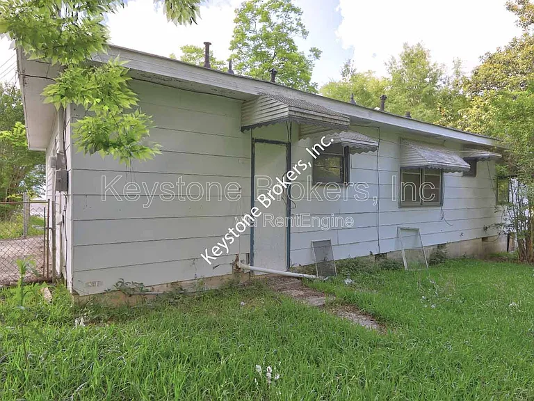 3495 Charleston Cir — Photo 2