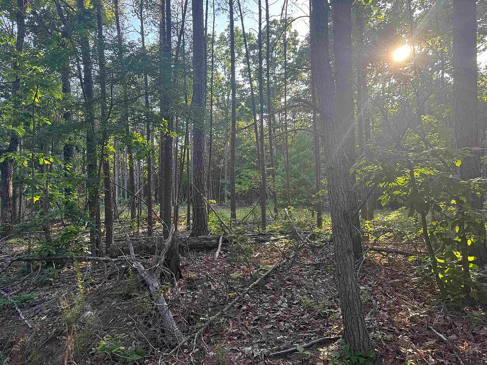 1st image of 475 Summer House Rd