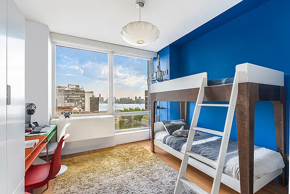 Sold by Compass | media 21