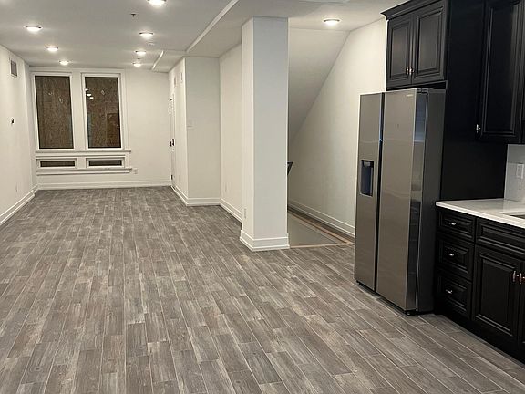 3rd image of 1933R N Philip St #1