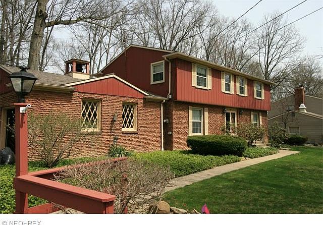1st image of 290 Bradford Dr