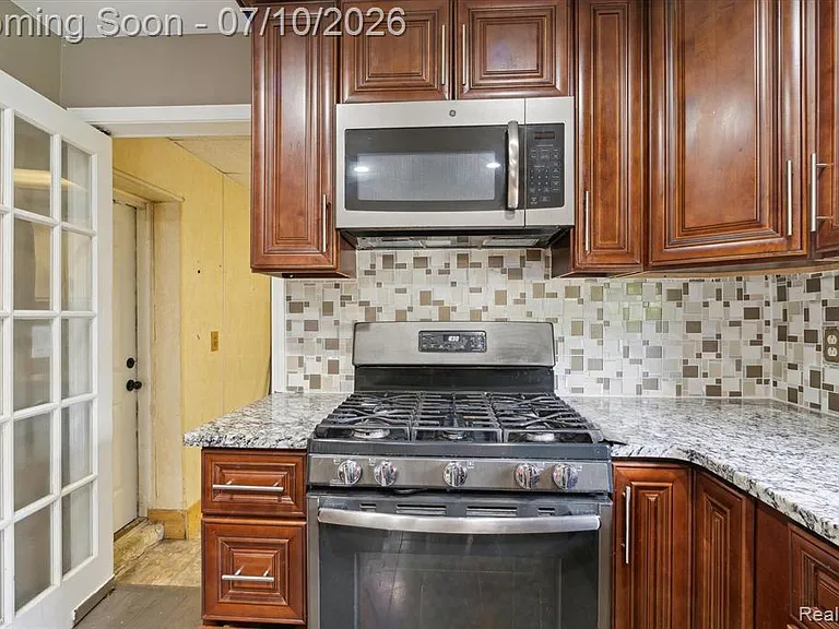 500 Trombley Dr — Photo 14
