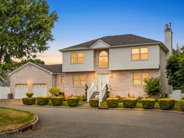 580 Center St, Kenilworth Boro, NJ 07033