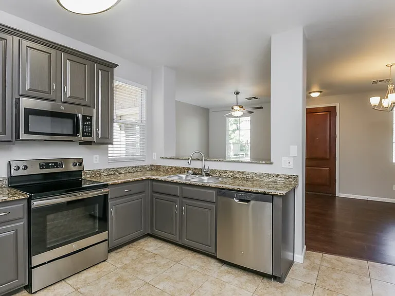 10215 E Isleta Ave — Photo 8