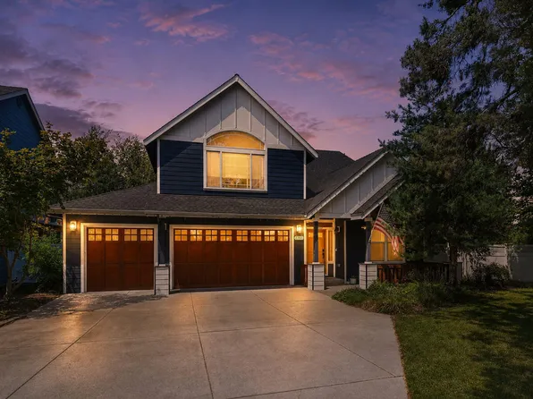 2048 NE Cradle Mountain Way, Bend, OR 97701