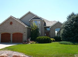 6802 Peppertree Dr, Niwot, CO 80503