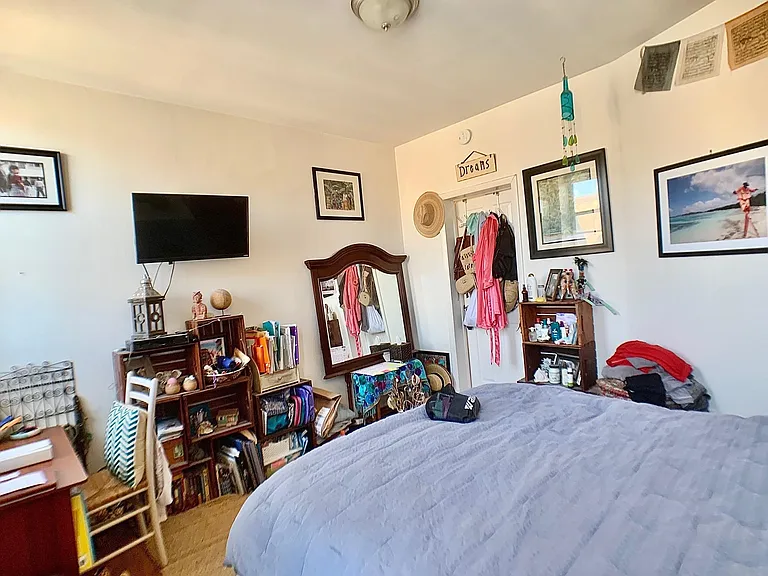 1131 Washington St #7 — Photo 10