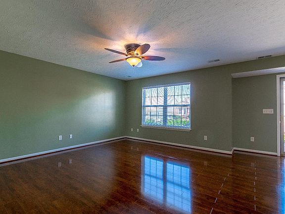 4th image of 114 Hope Dr