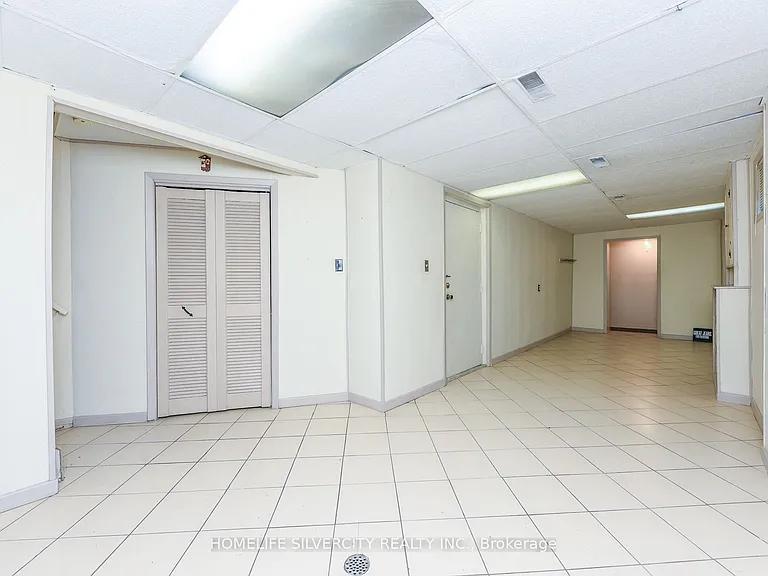 7378 Bybrook Dr — Photo 40